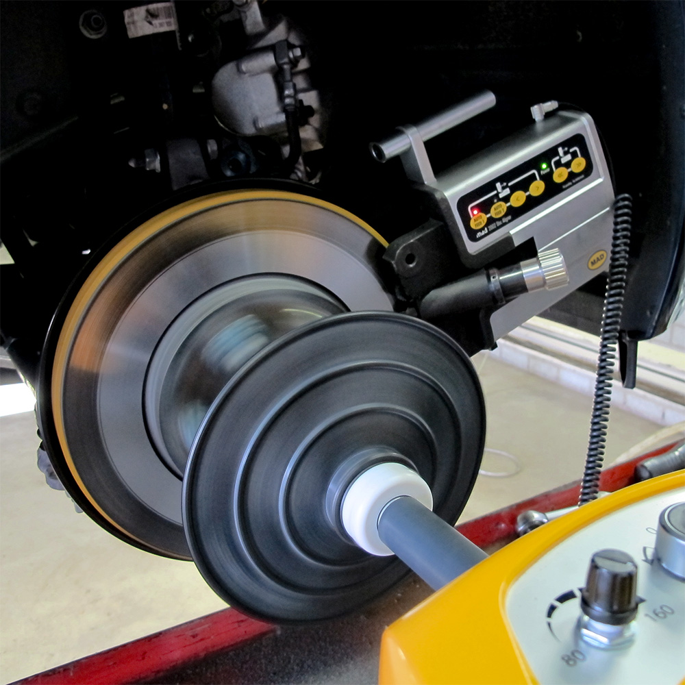 MAD Disc Aligner 2002 cutting a brake disc